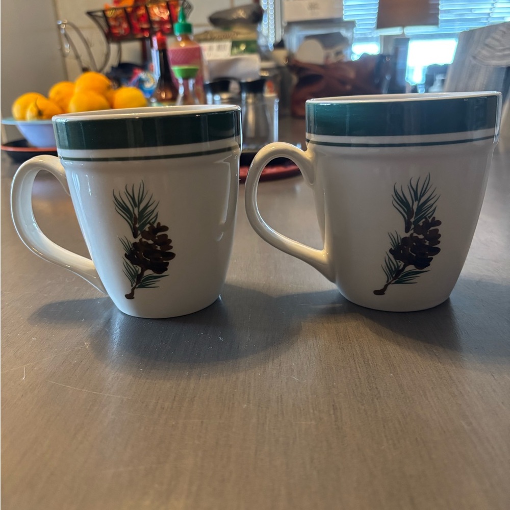 L.L. Bean Evergreen 2 pcs Coffee Cup/Mug